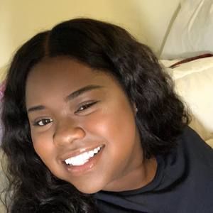 Meet your Posher, Tia